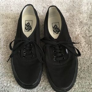 Classic black Vans size 9/9.5 women (8 men/40.5EU)